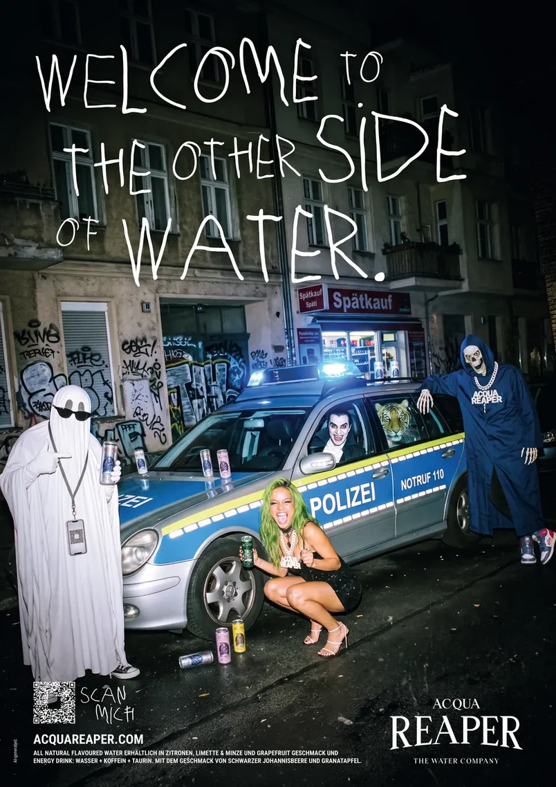 Plakatmotiv: Welcome to the other side of water.